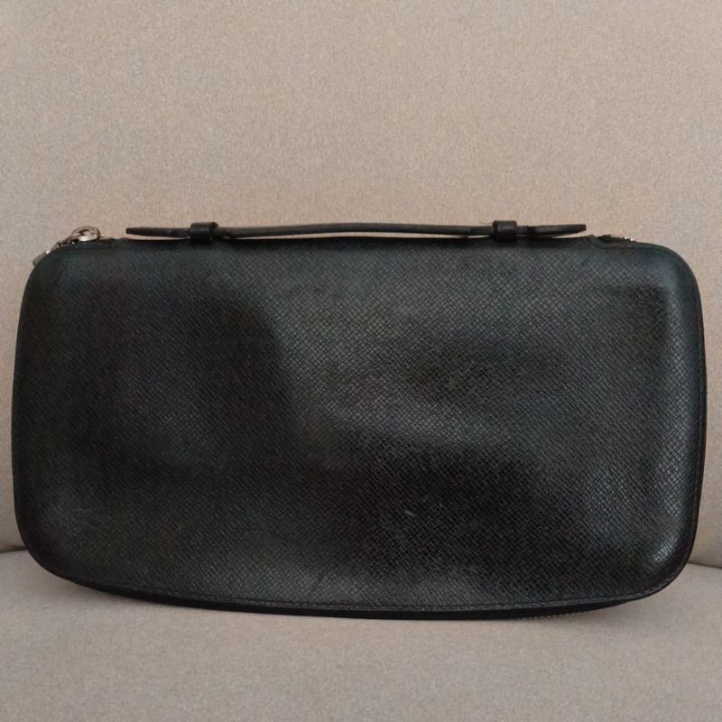 Authentic Louis Vuitton Taiga Long Wallet Black Preloved