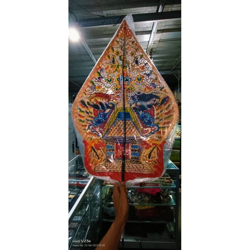 gunungan kayon. jumbo. -+ 1 mtr trmasuk gapit tanduk