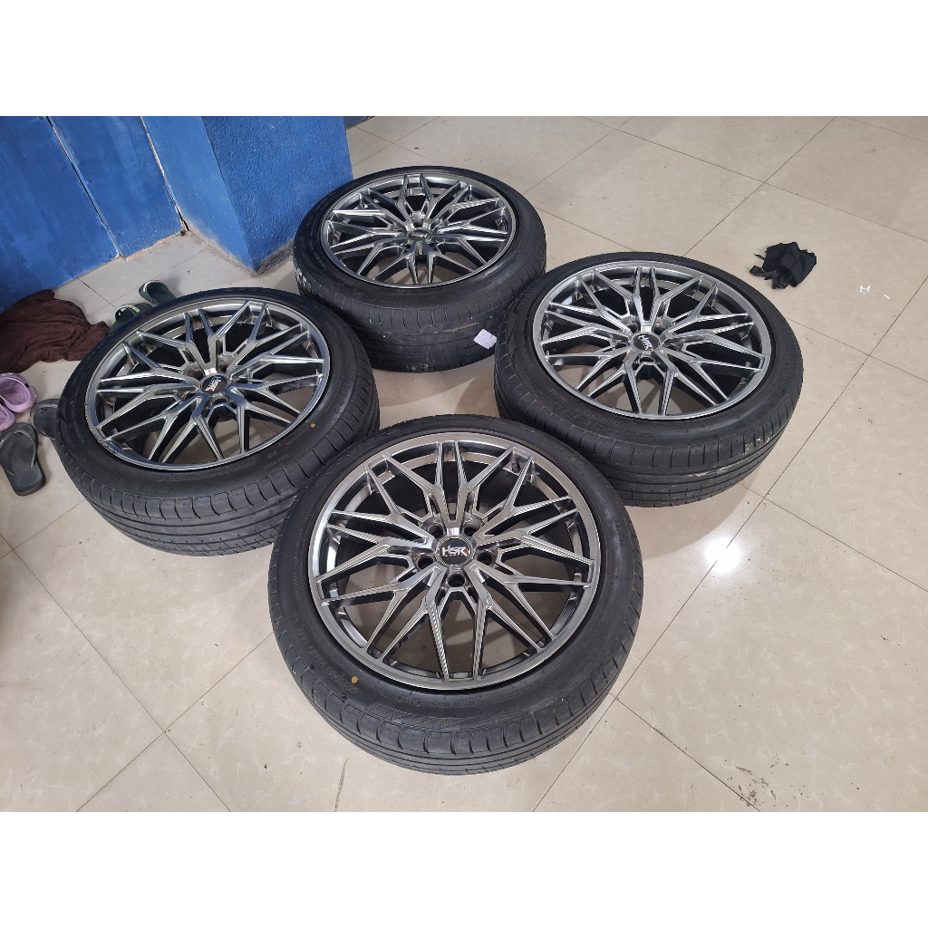 Velg Mobil Bekas Ring 19 Lubang Baut 5 NAIN R19X8,5 5X114,3 ET40 BAN 235 45 R19