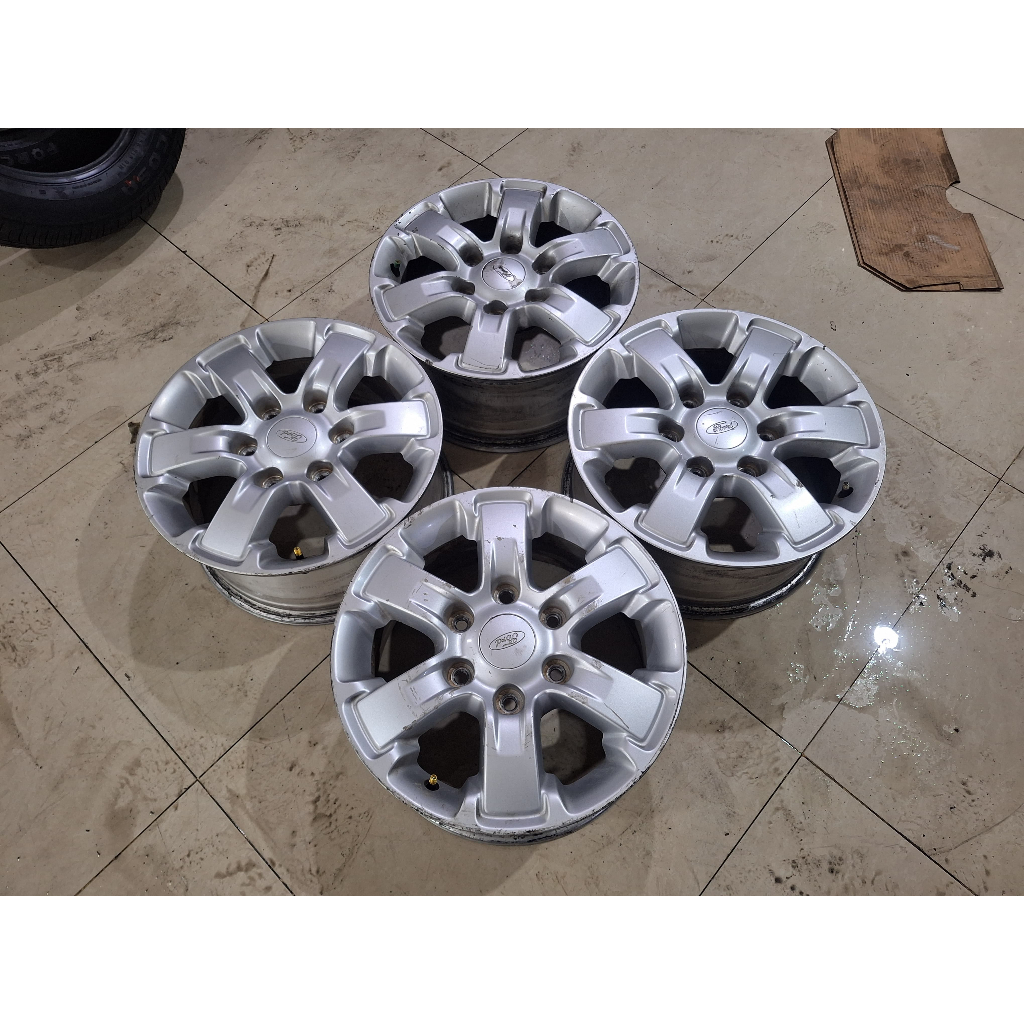 Velg Mobil Bekas Ring 16 Lubang 6 STD FORD R16X7 6X139,7