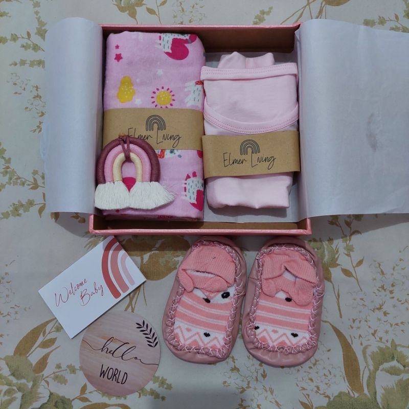 Gift Set Bayi Perempuan Elmer Living