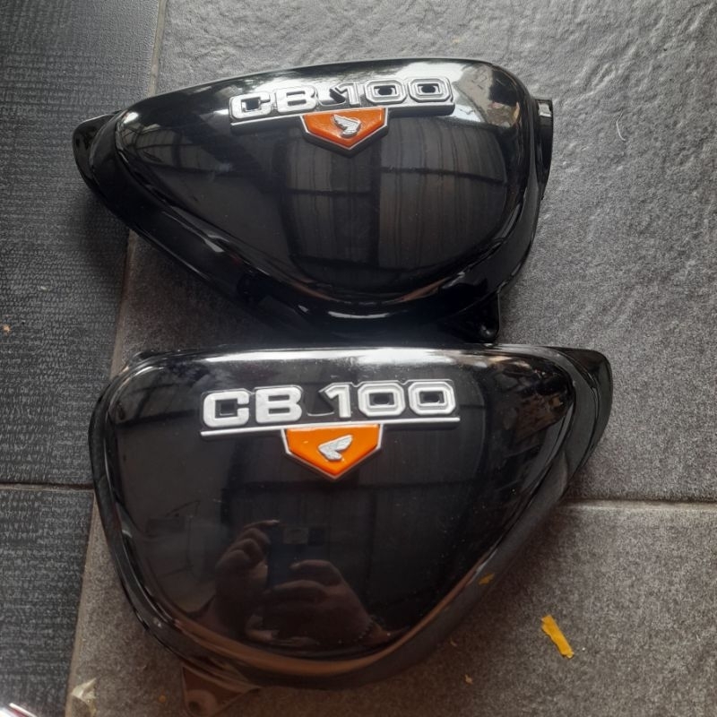 tepong cb bok aki cb100 hitam + emblem k3