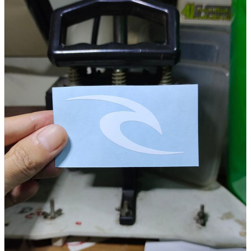 

stiker ripcurl 2 sticker cutting keren murah