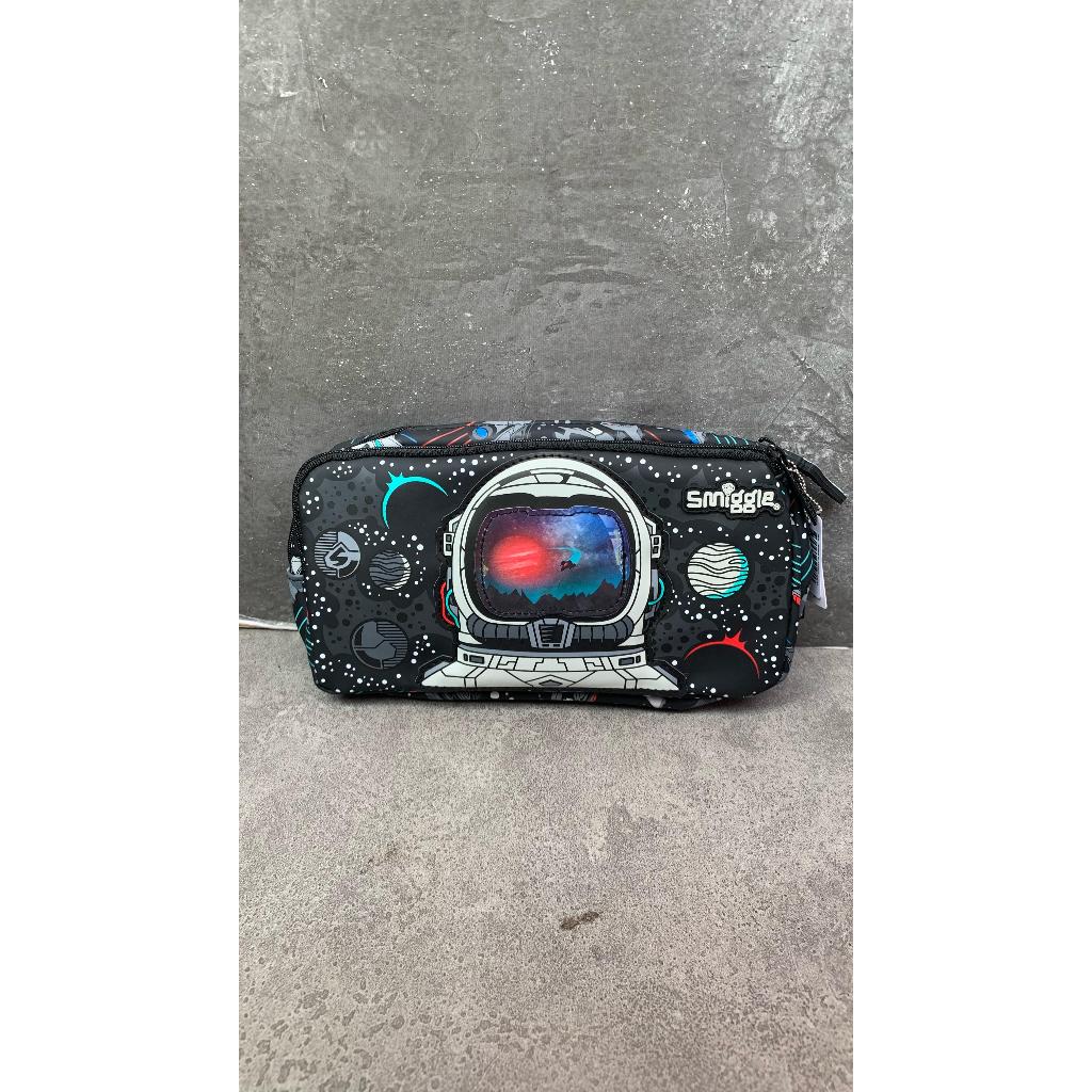 

SMIGGLE ECLIPSE PENSILCASE SOFTCASE ASTRONOT - TEMPAT PENSIL SMIGGLE
