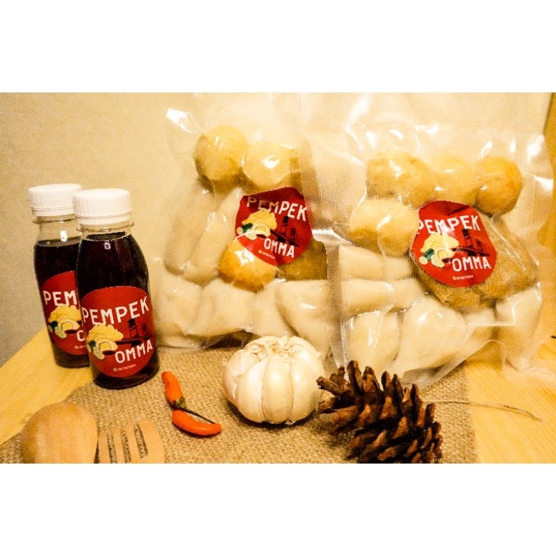 

Pempek Omma - Pempek frozen mix (isi 15pcs) + cuko 200 ml