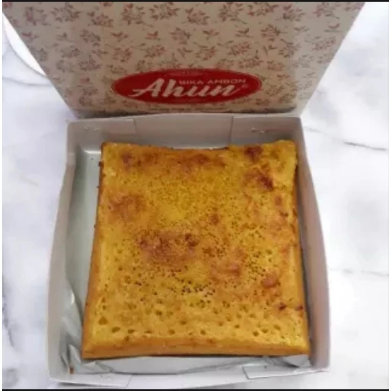 

Bika Ambon Ahun Medan Best Seller KECIL SMALL HALAL Ukuran kecil panjang 10 cm X Lebar 18 cm X Tinggi 7 cm