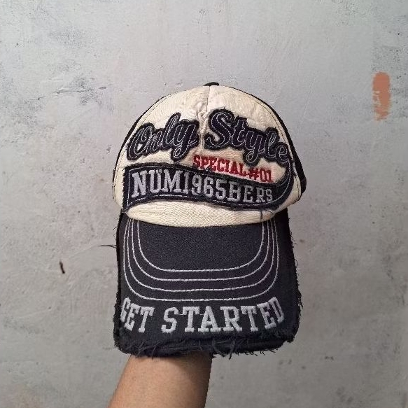 Topi trucker second ripped