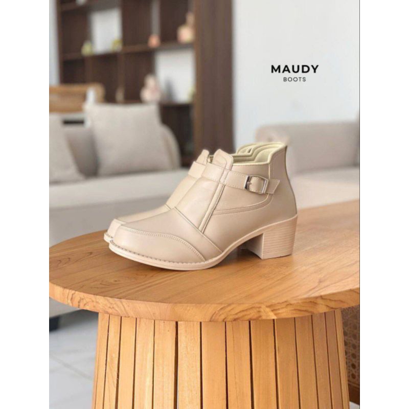 One Love MAUDY BOOTS Latte sepatu boots wanita tinggi hak 5 cm sol karet anti licin