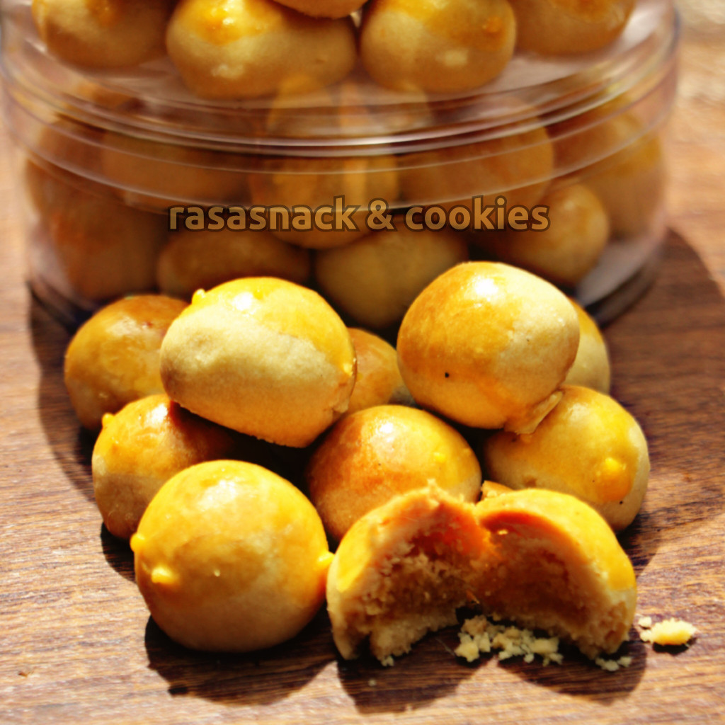

Kue kering nastar nanas kualitas premium isi 250gr cemilan termurah