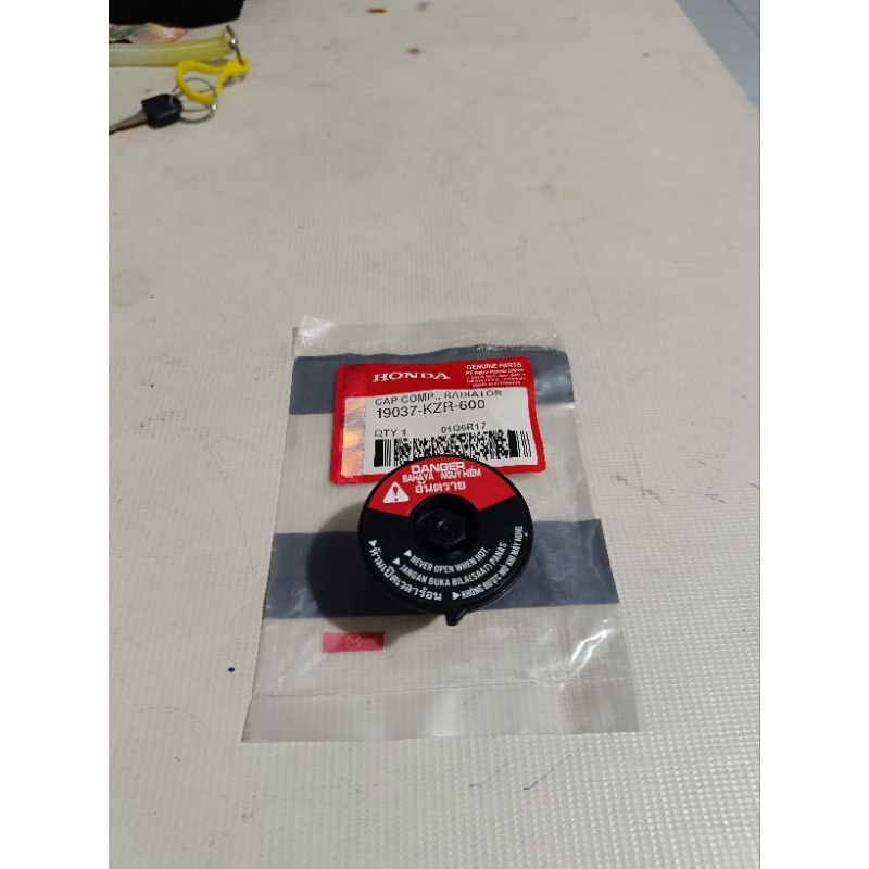 Tutup Radiator KVB / KZR Cap Comp Radiator Vario 110 Karbu Vario 125 Vario 150 PCX 150 Original