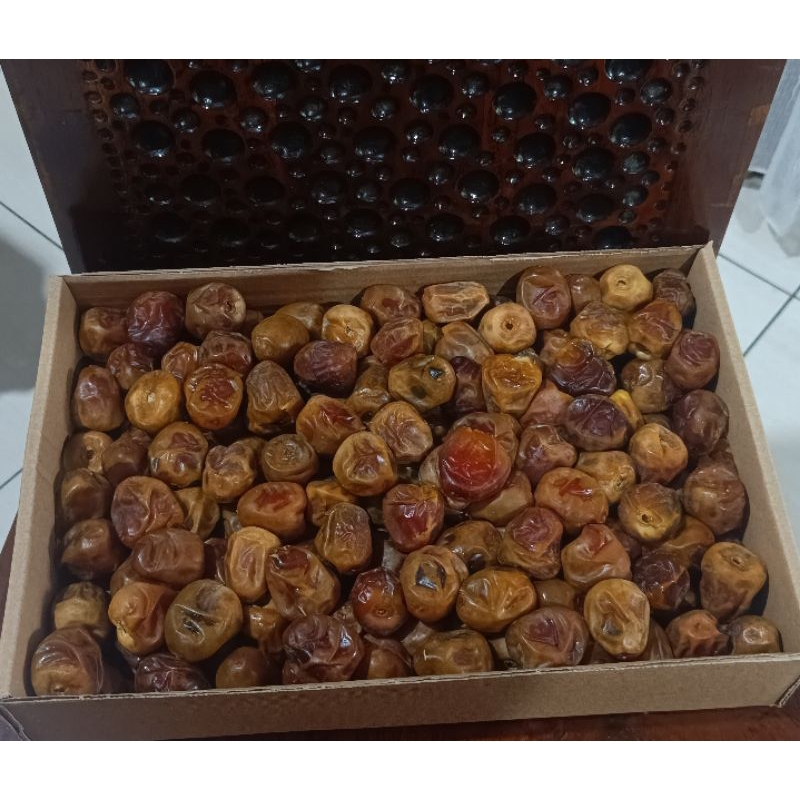 

BEST KURMA RAJA SUKARY BASAH MADINAH 3 KG MURAH KURMA SUKARI BASAH