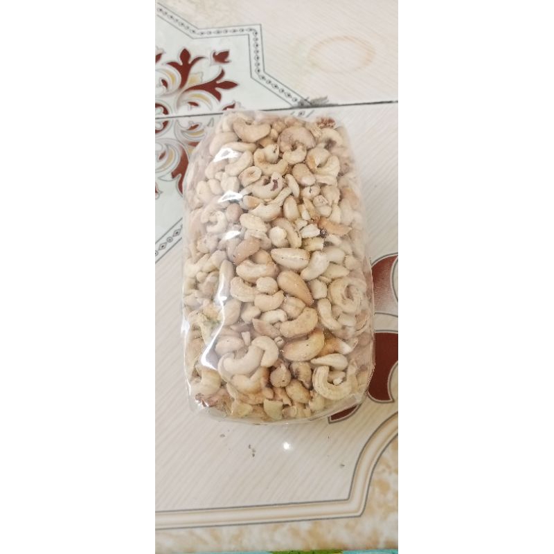 

kacang mede mentah 1kg