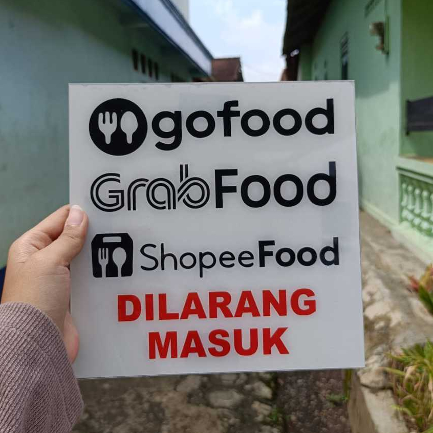 

PAPAN AKRILIK dan STIKER, PAPAN INFORMASI DILARANG MASUK, AKRILIK CUSTOM, FREE DESAIN ( A 250 )