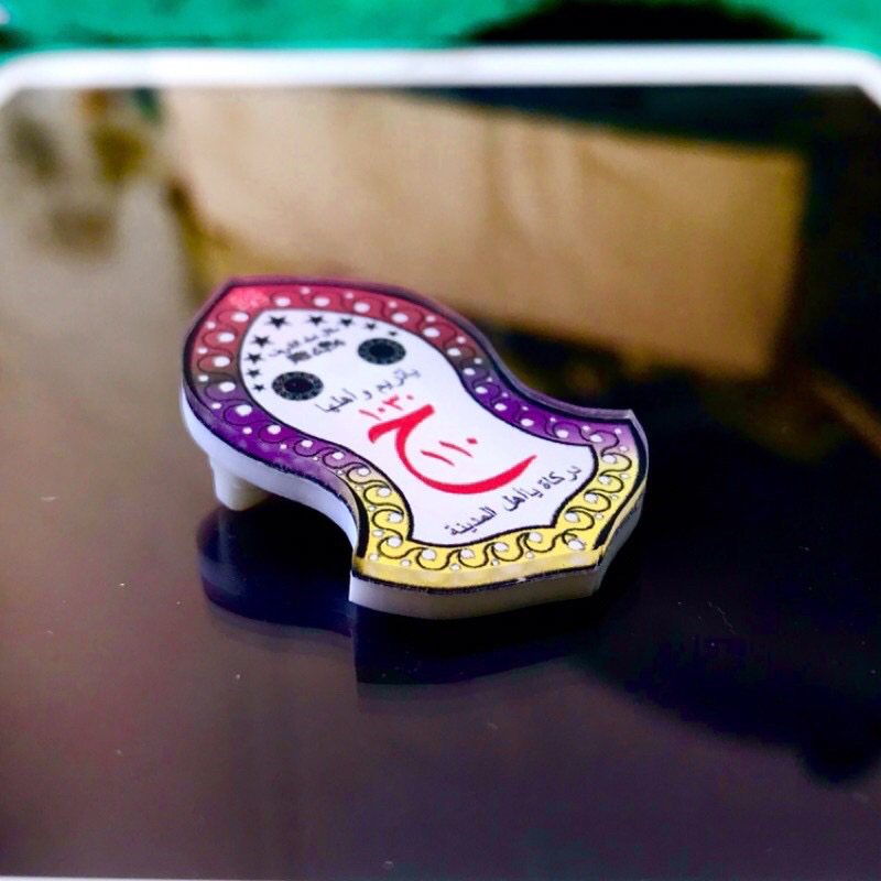 Pin Terompah Akrilik bisa Custom