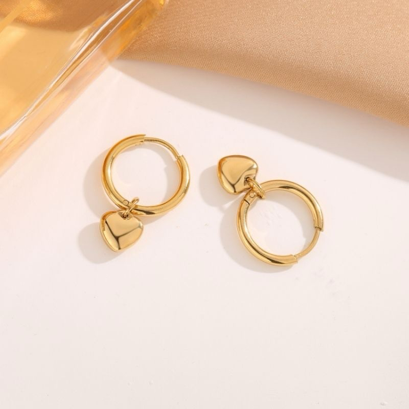 Anting Hati Kecil titanium cantik