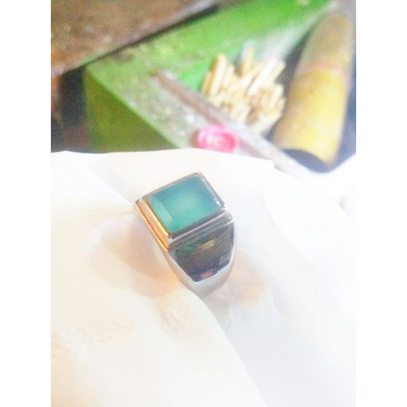 cincin natural bacan Doko majiko kotak