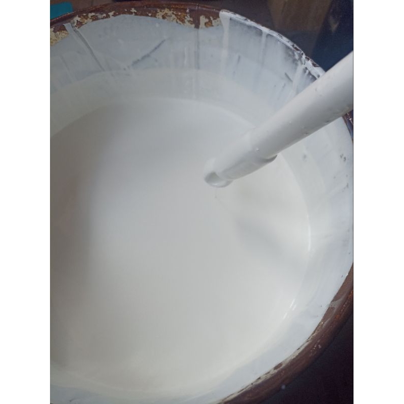 cat besi dan kayu warna putih 5liter