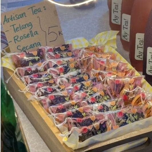 

Artisan Tea sachet (Telang, Rosella, Secang, Rose buds)