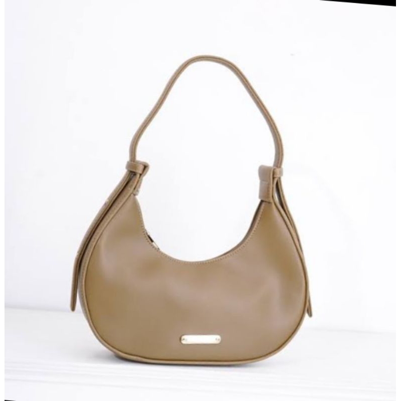 Tas deliwafa|Tas pundak