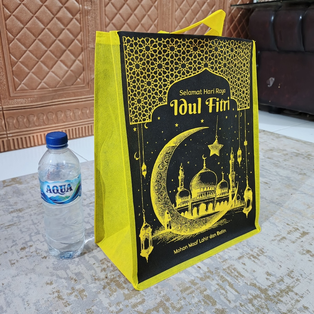 

TAS PARCEL LEBARAN T40X30X14cm 1 LUSIN (12PCS) JAHIT TEBAL TAS HAMPERS LEBARAN TAS PARCEL SEMBAKO TAS SPUNBOND TOTEBAG LEBARAN TOTEBAG HARI RAYA IDUL FITRI GOODIE BAG LEBARAN GOODIE BAG IDUL FITRI
