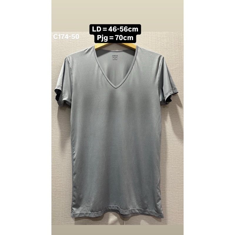 PRELOVED UNIQLO AIRISM KAOS ABU POLOS BASIC VNECK BAHAN DINGIN MELAR NO MINUS [C174-50]