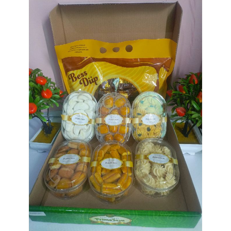 

PAKET KUE KERING PRIMAJAYA ISI 6'TOPLES,COMBO BESS DIP CHOKLAT CRISPY BALL BAG