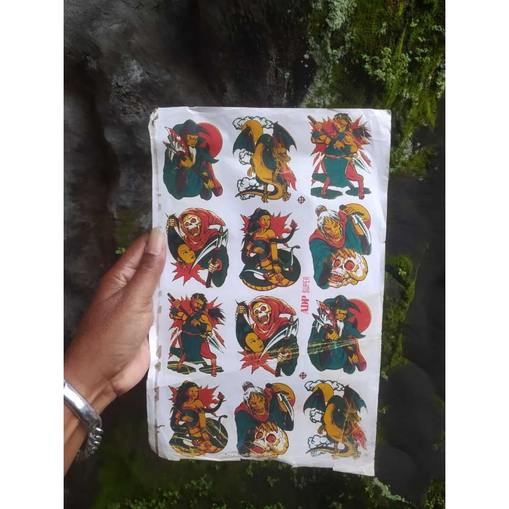 

GAMBAR MODEL STRIKA TAHUN 90AN [ KOLEKSI BARANG JADUL ]