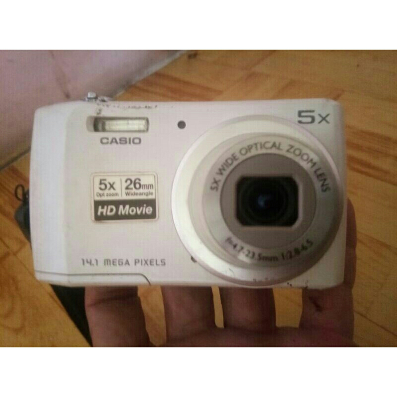 Casio Exilim QV-R 200