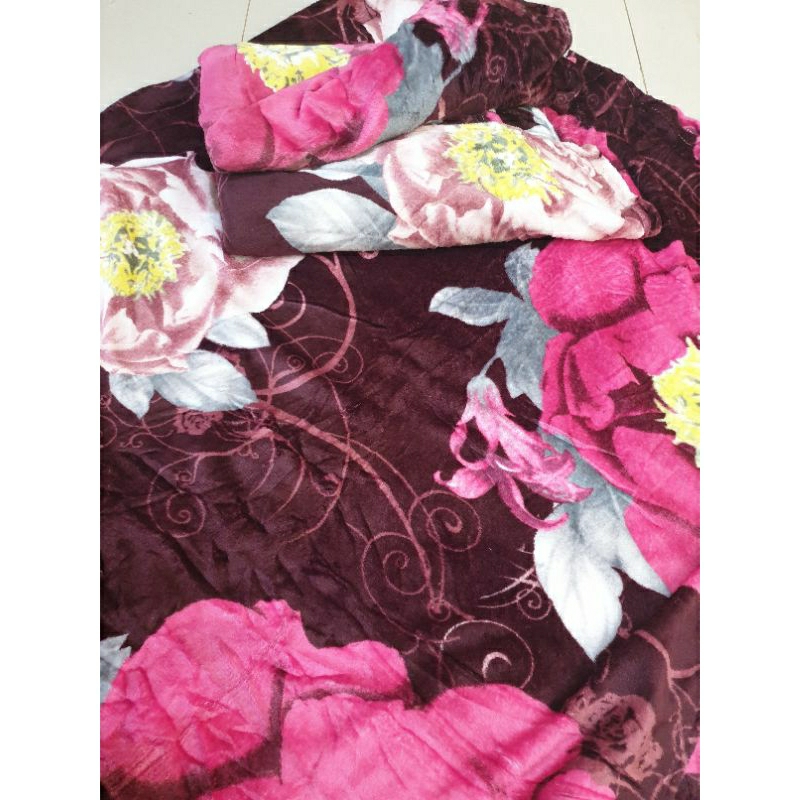 SELIMUT LEMBUT DAN TEBAL SELIMUT BULU MOTIF DEWASA