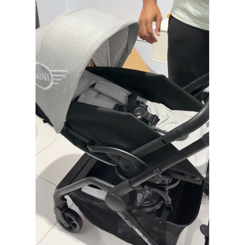 PRELOVED STROLLER EASYWALKER MINI BUGGY TURN KENSINGTON GREY