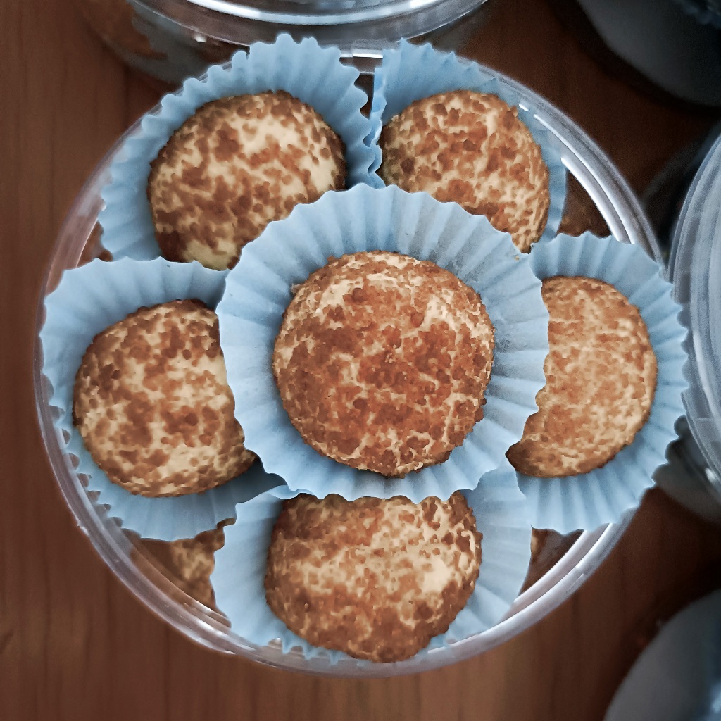 

Kuker Keju Mewah Manis Lembut Yang Wajib Ada DI Meja Lebaran Idul Fitri cheese palm sugar