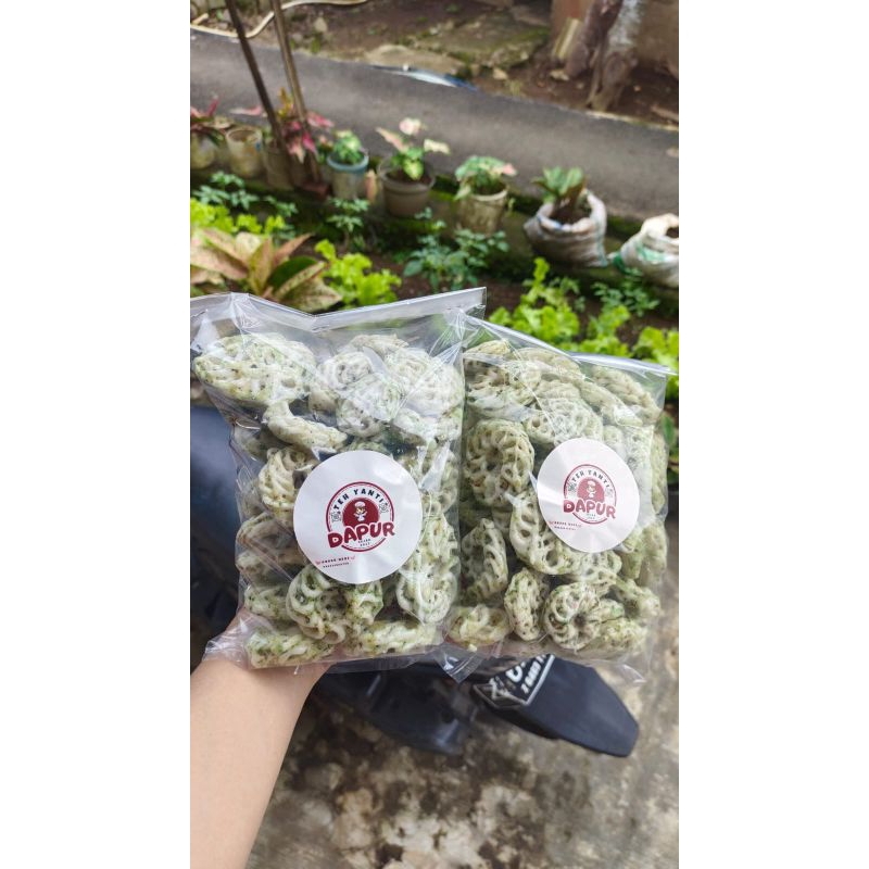 

Kerupuk Seblak Rafael 200gr