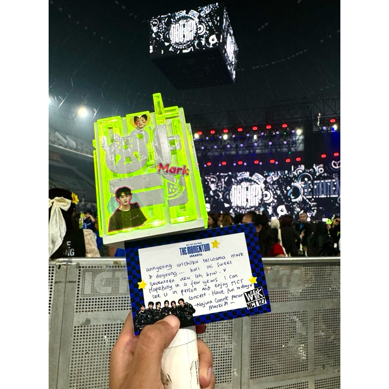 

PAPER GREETING THE MOMENTUM JAKARTA