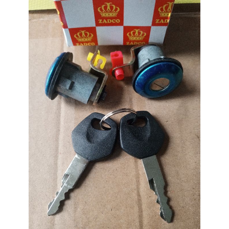 Kunci pintu Daihatsu Charade G10