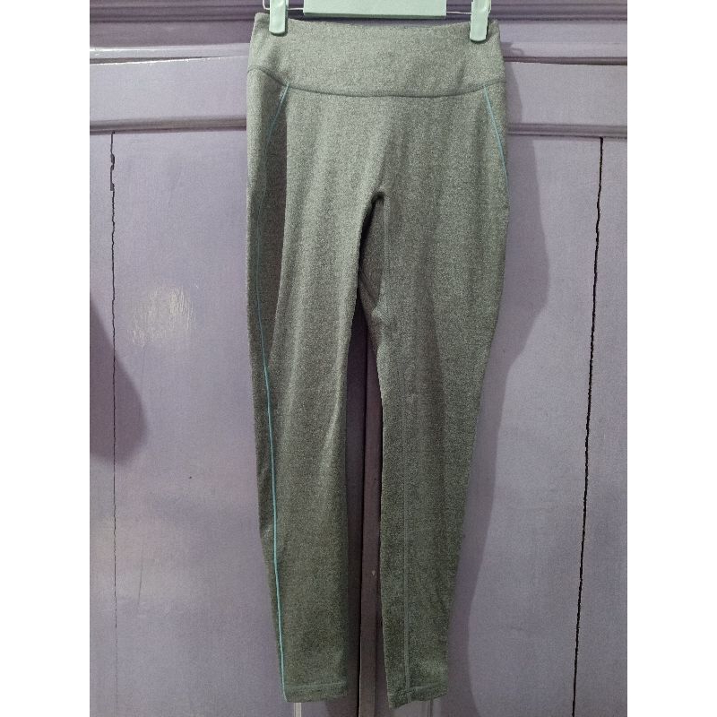 PRELOVED CELANA PANJANG AIRISM