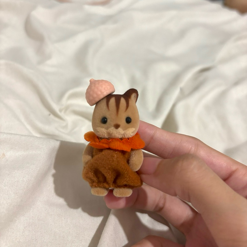 sylvanian famillies : squirrel walnut forest blindbag