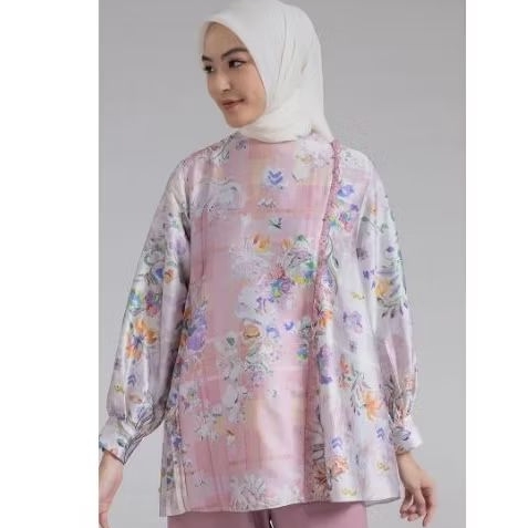 Riamiranda Kolara Top