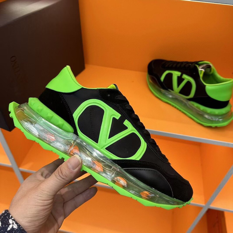 Sneaker pria Casual branded VLTN green # VLTN-01 Mirror Quality