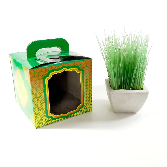 

Box Handle Idul Fitri / Gable Box Uk. (p) 15 x (l) 15 x (t) 13,5 cm Untuk Hampers Lebaran