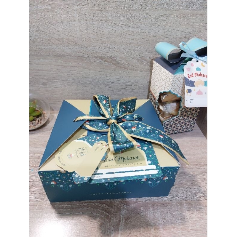 

Pia A3 Hampers Premium Idul Fitri/Lebaran isi 15 pia