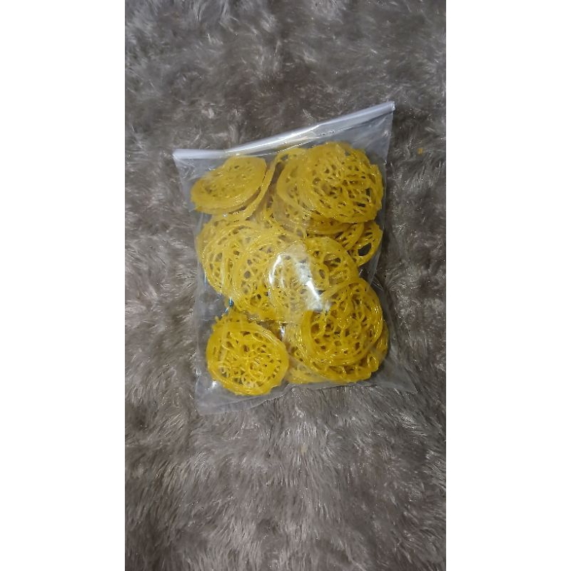 

Kerupuk mawar mentah