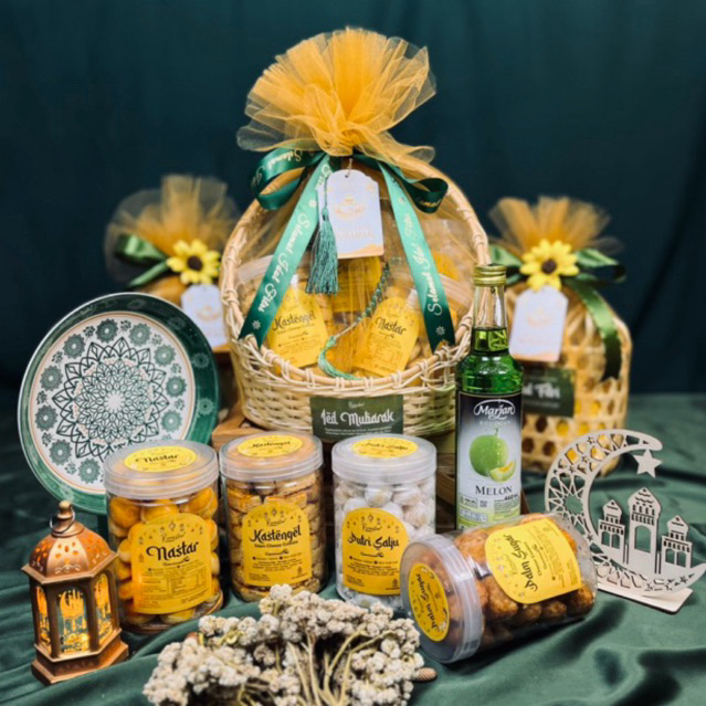 

Hampers Kue Kering isi 4 Toples 800ml - Hampers Keranjang Rotan
