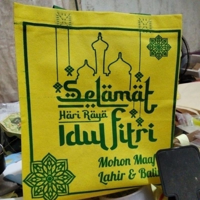 

TAS HAMPERS LEBARAN IDUL FITRI