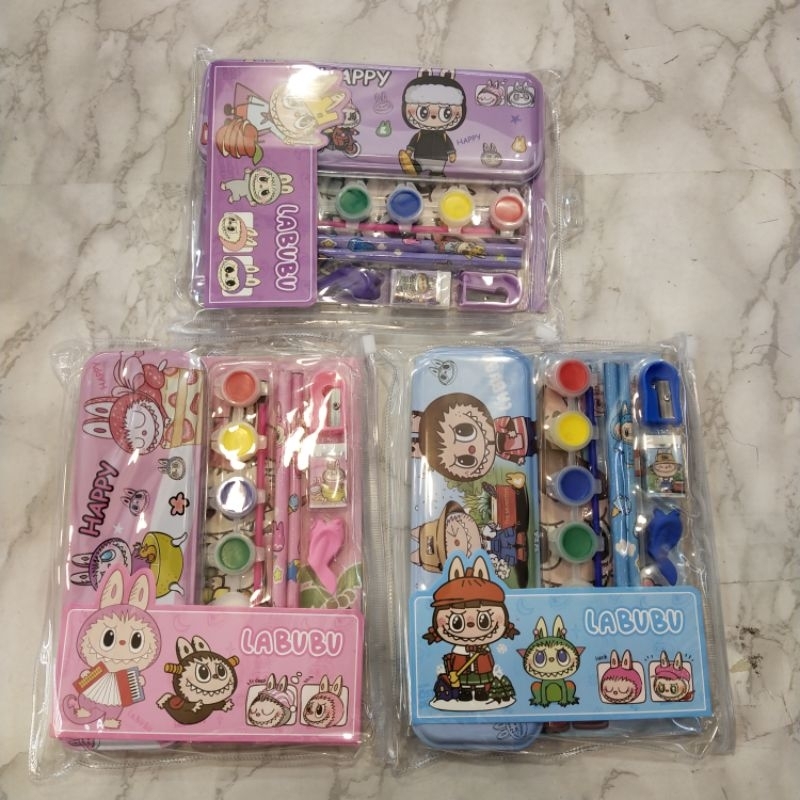 

Alat tulis set dan Cat air Motif karakter labubu kode 9926