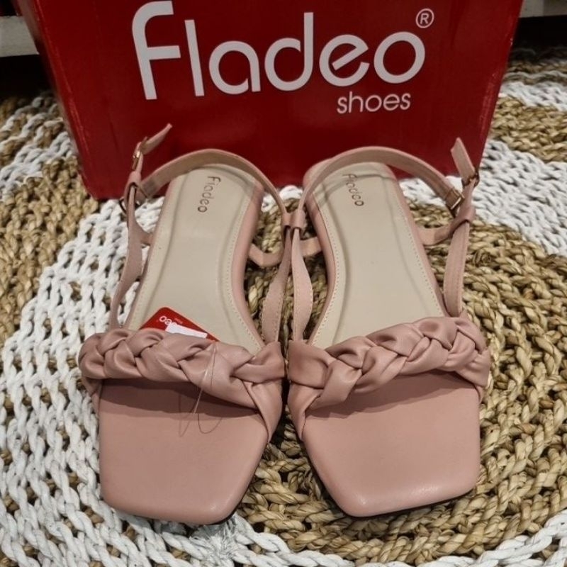 LDT374-1 Sepatu Sandal teplek Wanita Fladeo