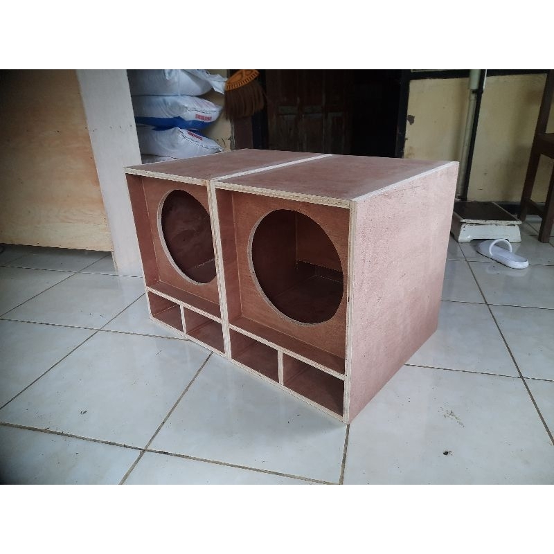 Box speaker miniscoop 10 inch