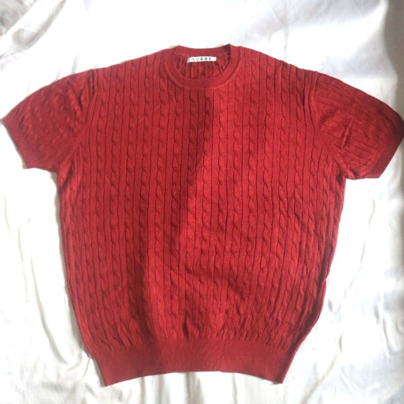 SUARE Cable Round Neck Short Sleeve Red Merah Kepang Like New Unisex Knitwear Sweater Kerah Lengan P