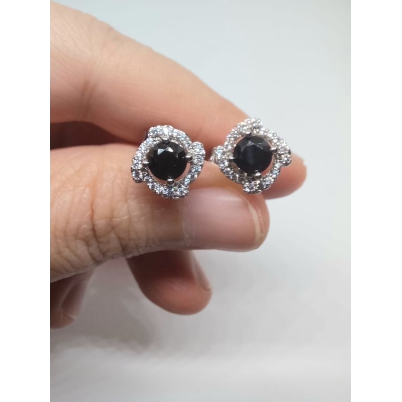 Anting Kebaya Mata Hitam Xuping