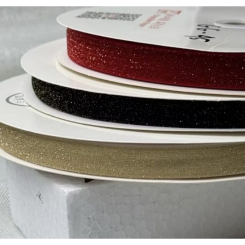 

1 YARD - UK 1,6CM PITA BLUDRU GLITER HALUS / VELVET GLITER GOLD (5/8")