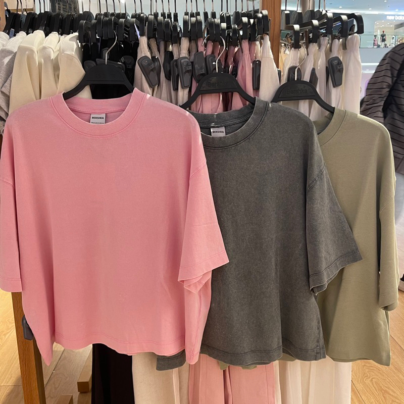 Kaus T-shirt Oversize BERSHKA Women Jastip (jasa titip)